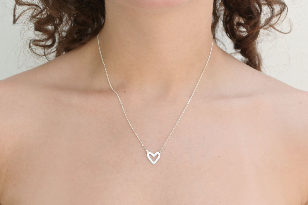 Collar Amor Etéreo 1cm en plata - Imagen 2